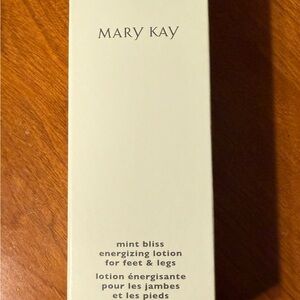 Mary Kay Mint Green Energizing Foot & Leg Lotion